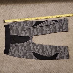 CHAMPION WORK OUT PANTS - NEW . Size XL